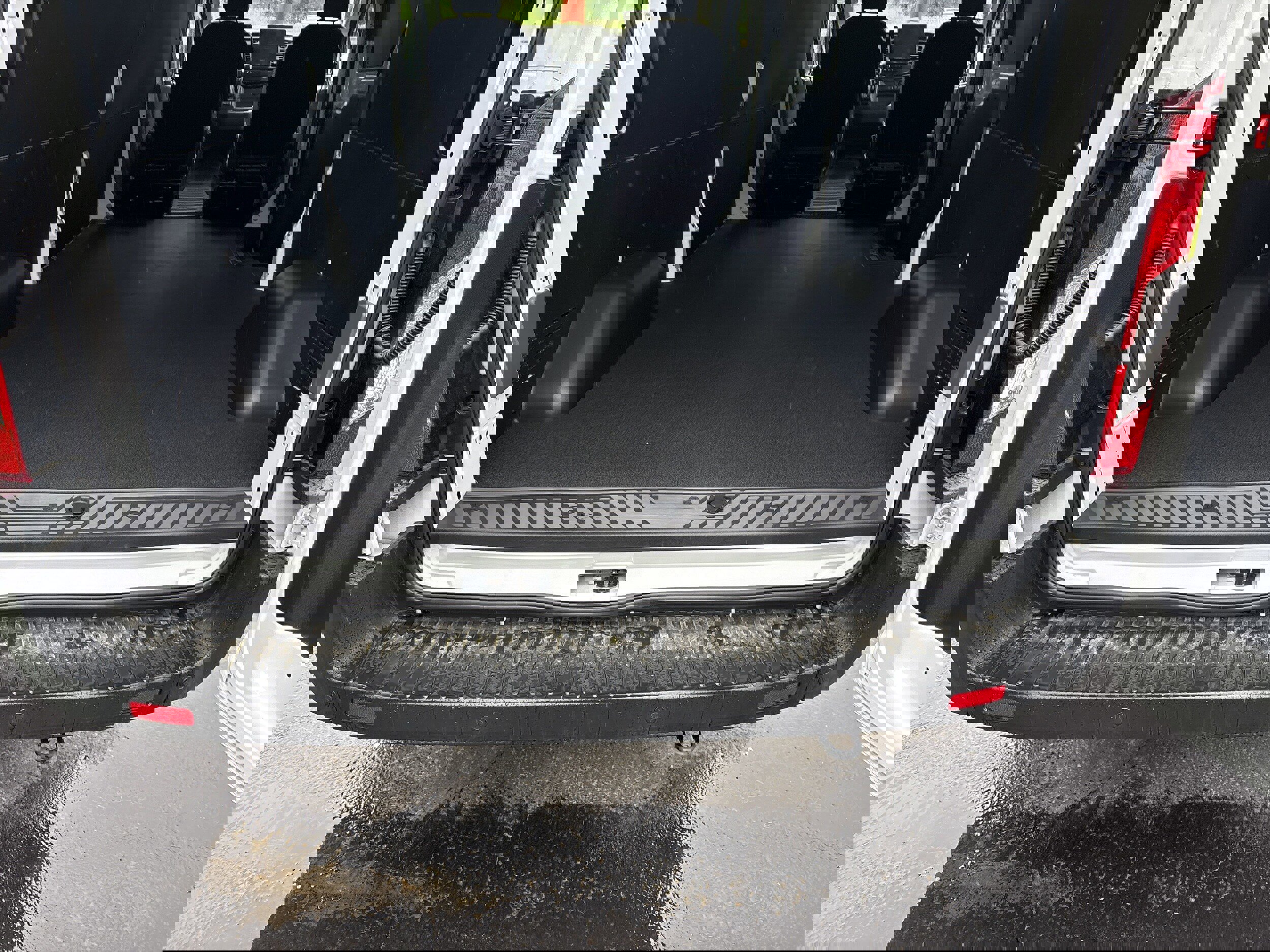 New 2025 Ford Transit 250 148 Medium Roof w/ Load Area Protection Package image 6
