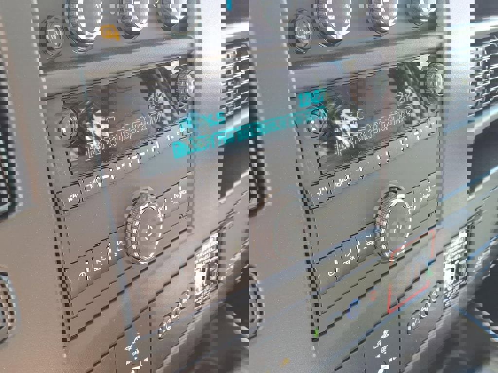 New 2026 Chevrolet Express 2500 Extended w/ Driver Convenience Package RWD image 23