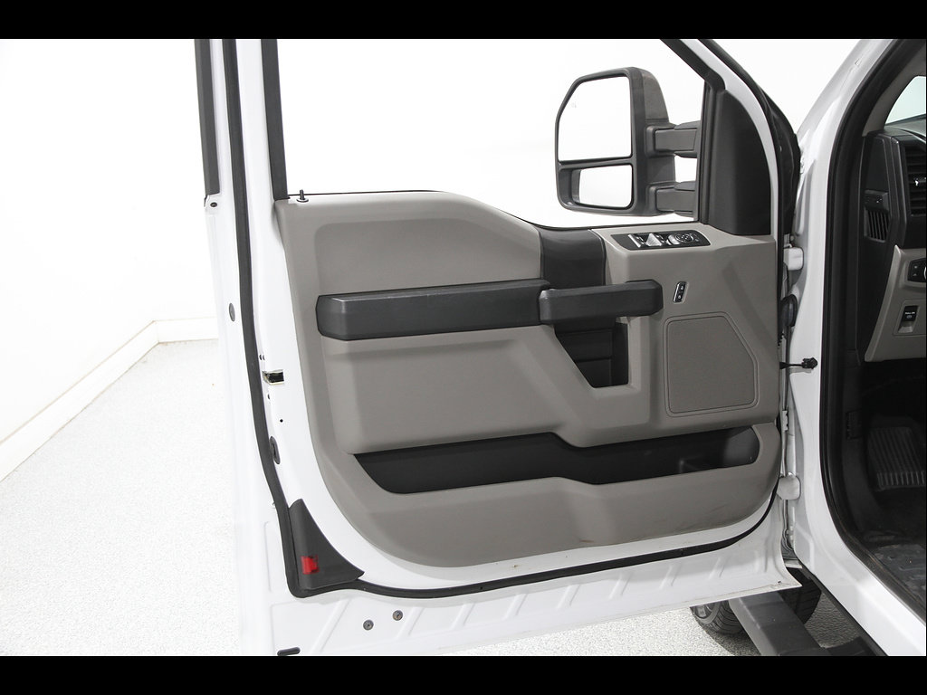Used 2018 Ford F150 XL w/ Equipment Group 101A Mid AWD/4WD image 4