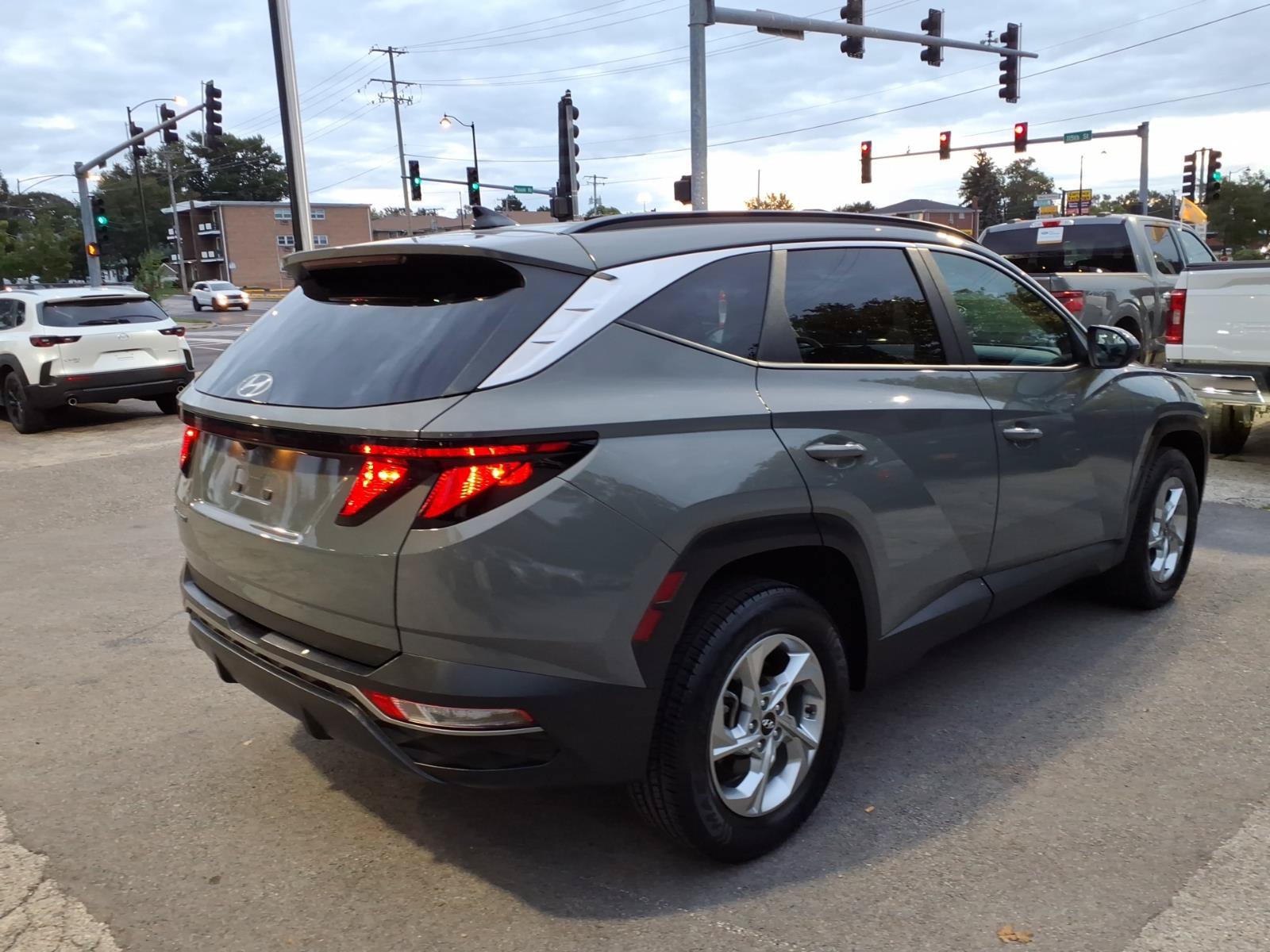Used 2024 Hyundai Tucson SEL AWD/4WD image 3