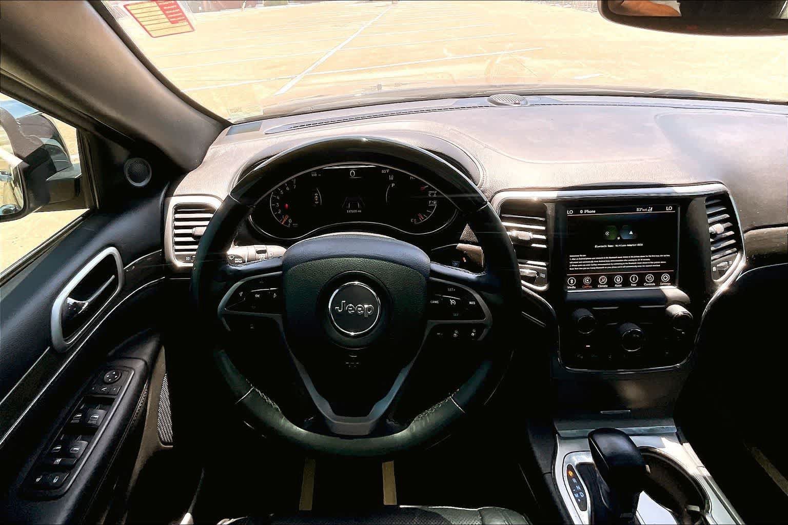 Used 2018 Jeep Grand Cherokee Overland RWD image 12