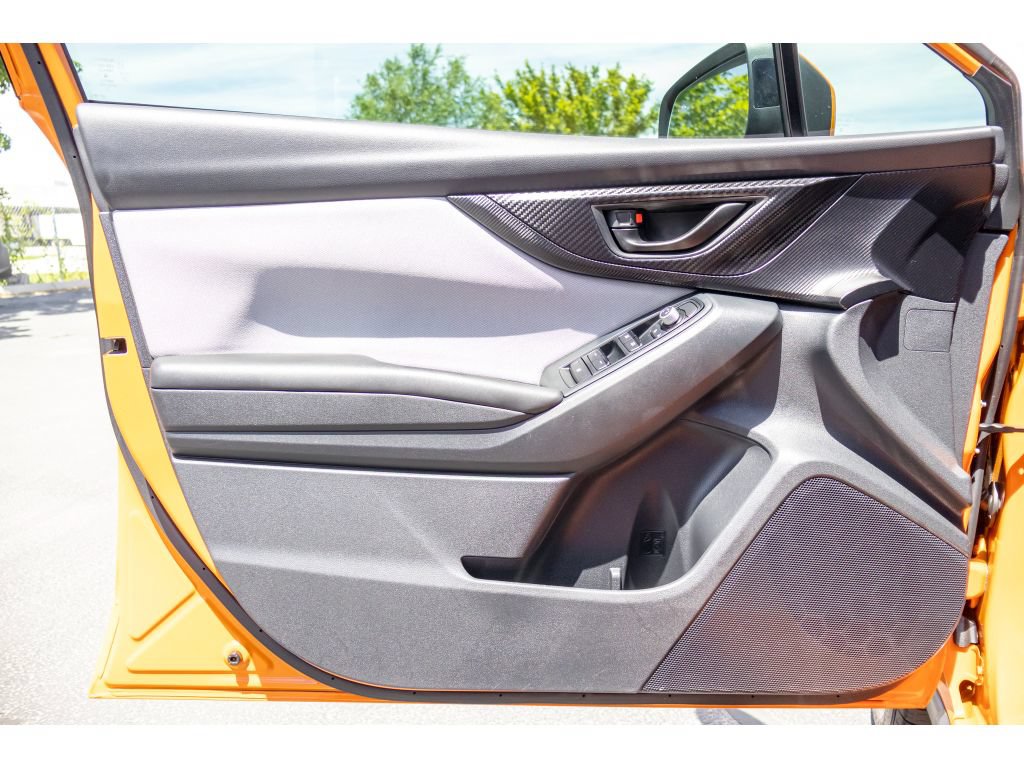 Used 2020 Subaru Crosstrek 2.0i Premium w/ Moonroof Package 1 AWD/4WD image 18