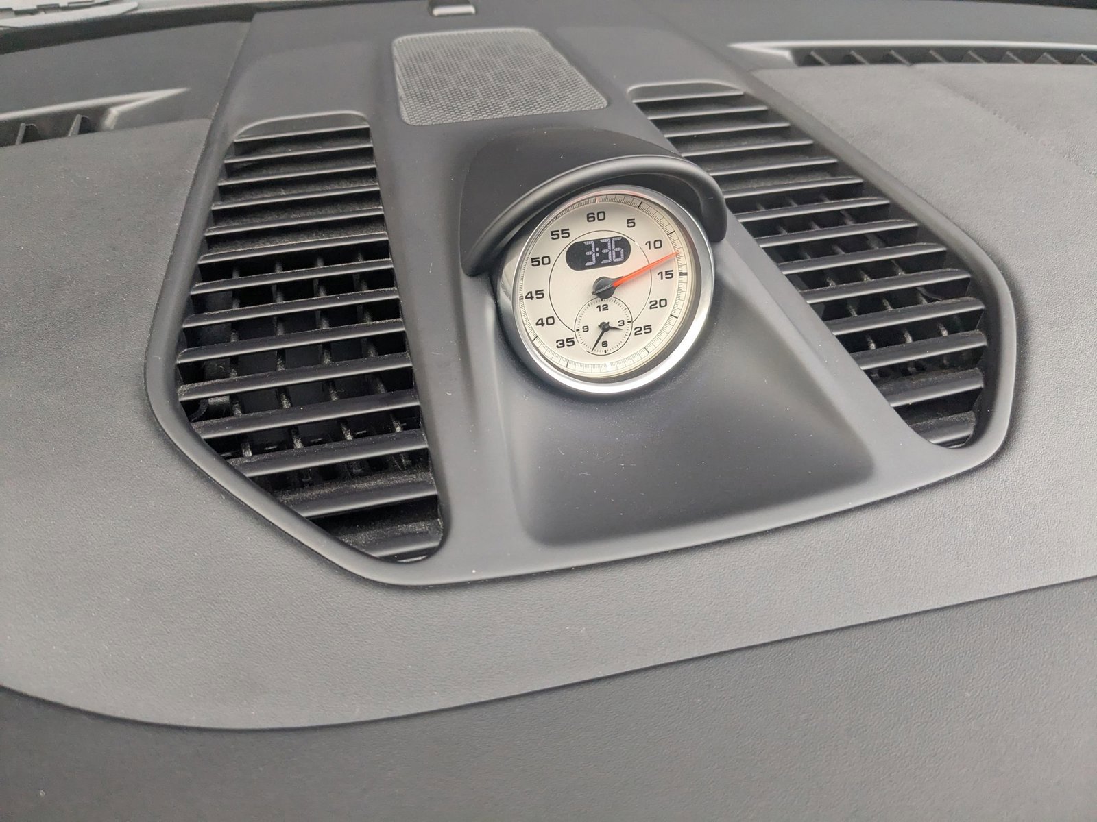 Used 2017 Porsche 911 Carrera 4S image 26