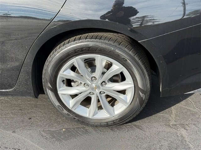 Used 2024 Chevrolet Malibu LT image 4