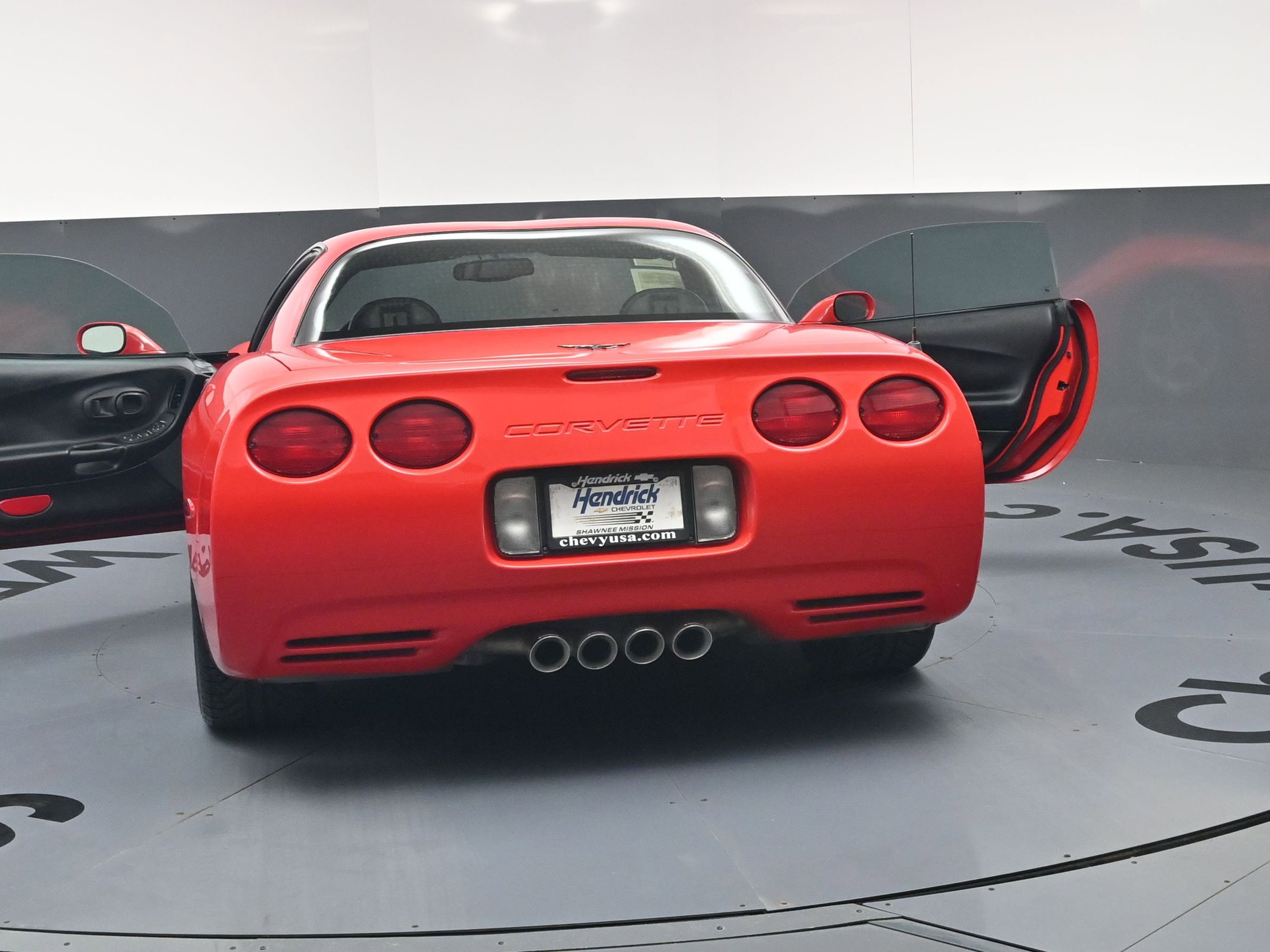 Used 2000 Chevrolet Corvette Coupe image 25