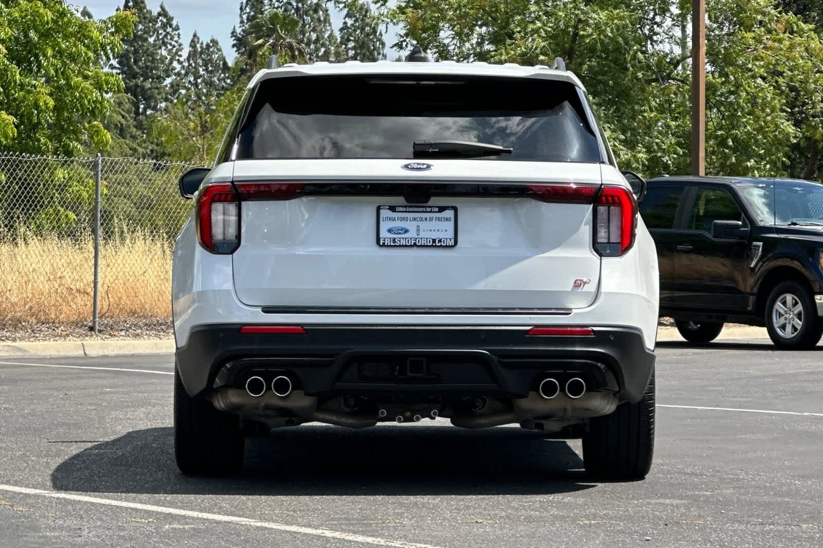 Certified 2025 Ford Explorer ST AWD/4WD image 8