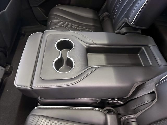 Used 2025 Acura MDX w/ Advance Package AWD/4WD image 12