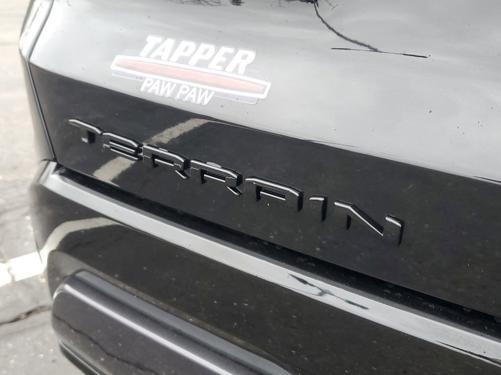 New 2026 GMC Terrain AT4 w/ LPO, Black Badging Package image 7