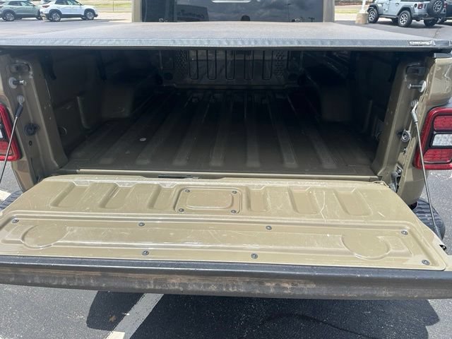 Used 2020 Jeep Gladiator Rubicon AWD/4WD image 26