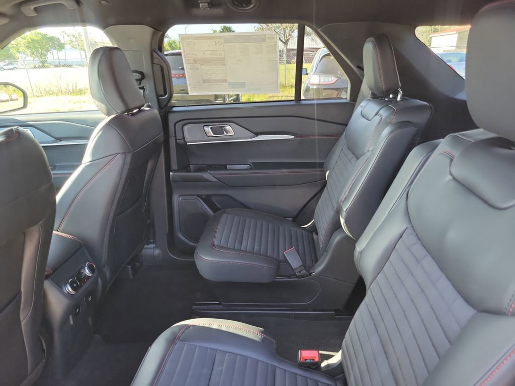 New 2026 Ford Explorer ST-Line image 25