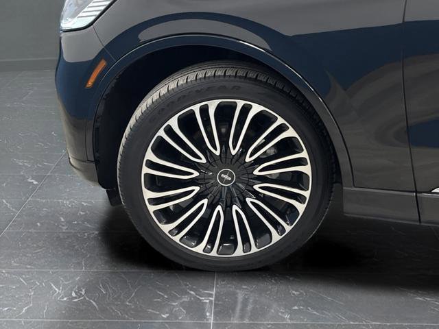 Used 2025 Lincoln Aviator Black Label image 40