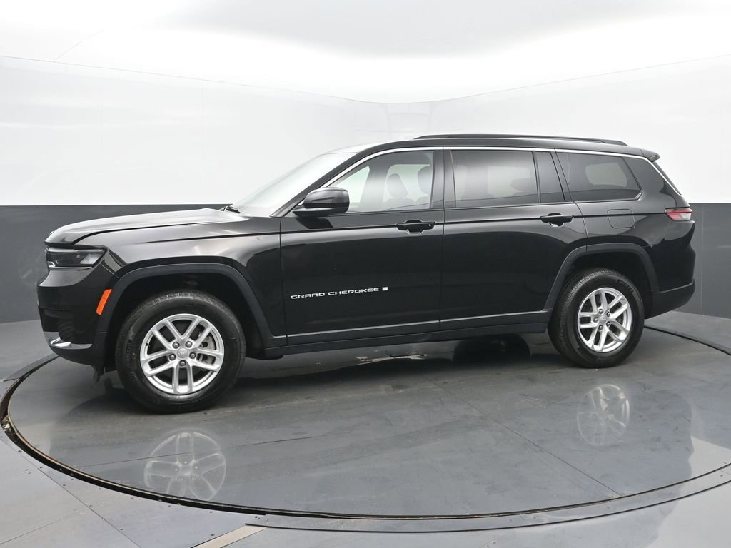 Used 2024 Jeep Grand Cherokee L Laredo w/ Luxury Tech Group I image 2