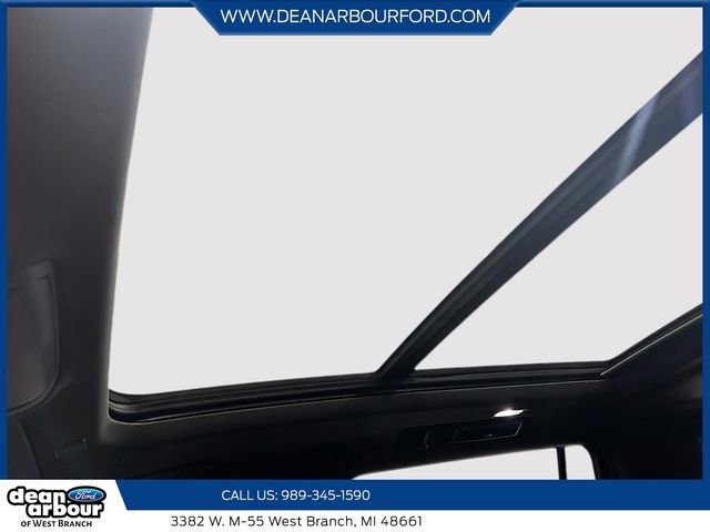 Used 2021 Chevrolet Suburban RST w/ Luxury Package AWD/4WD image 17