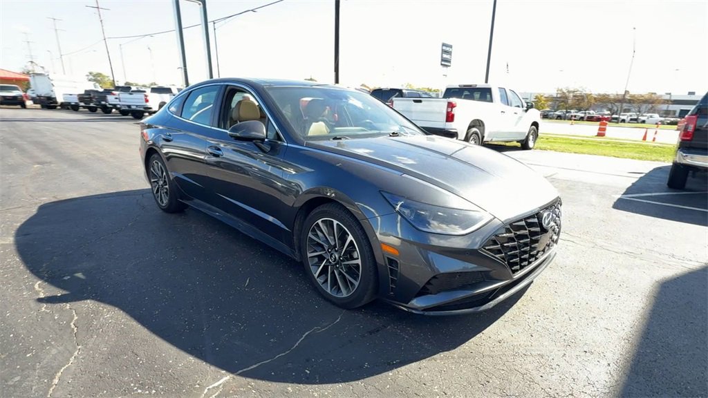 Used 2020 Hyundai Sonata Limited w/ Cargo Package image 2
