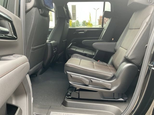 New 2026 Chevrolet Suburban High Country AWD/4WD image 15