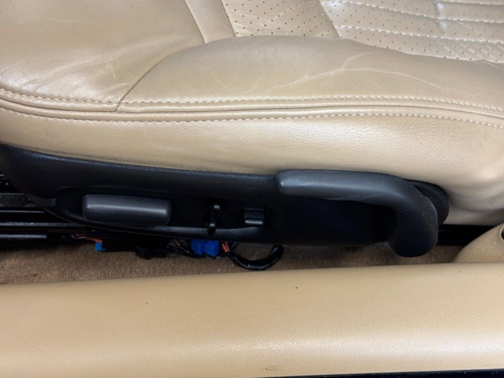 Used 2002 Chevrolet Corvette Convertible w/ Preferred Equipment Group2 RWD image 11