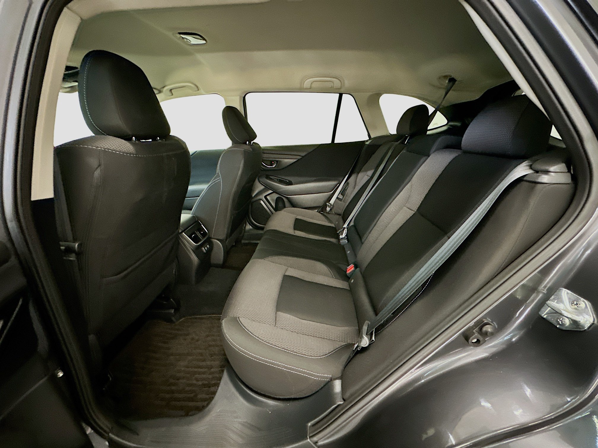 Used 2022 Subaru Outback Premium AWD/4WD image 28