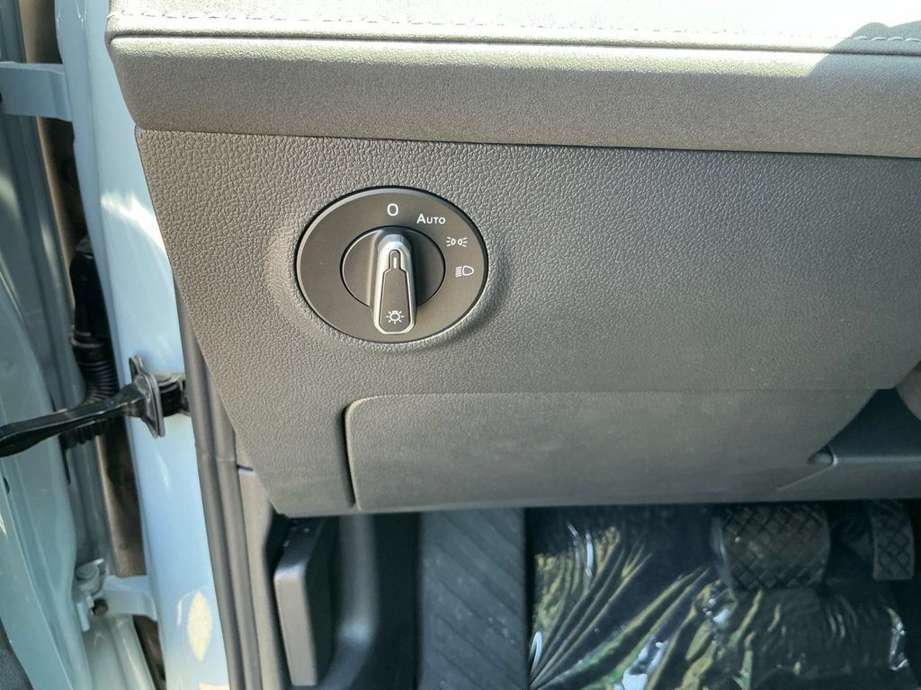 New 2026 Volkswagen Taos SE AWD/4WD image 20