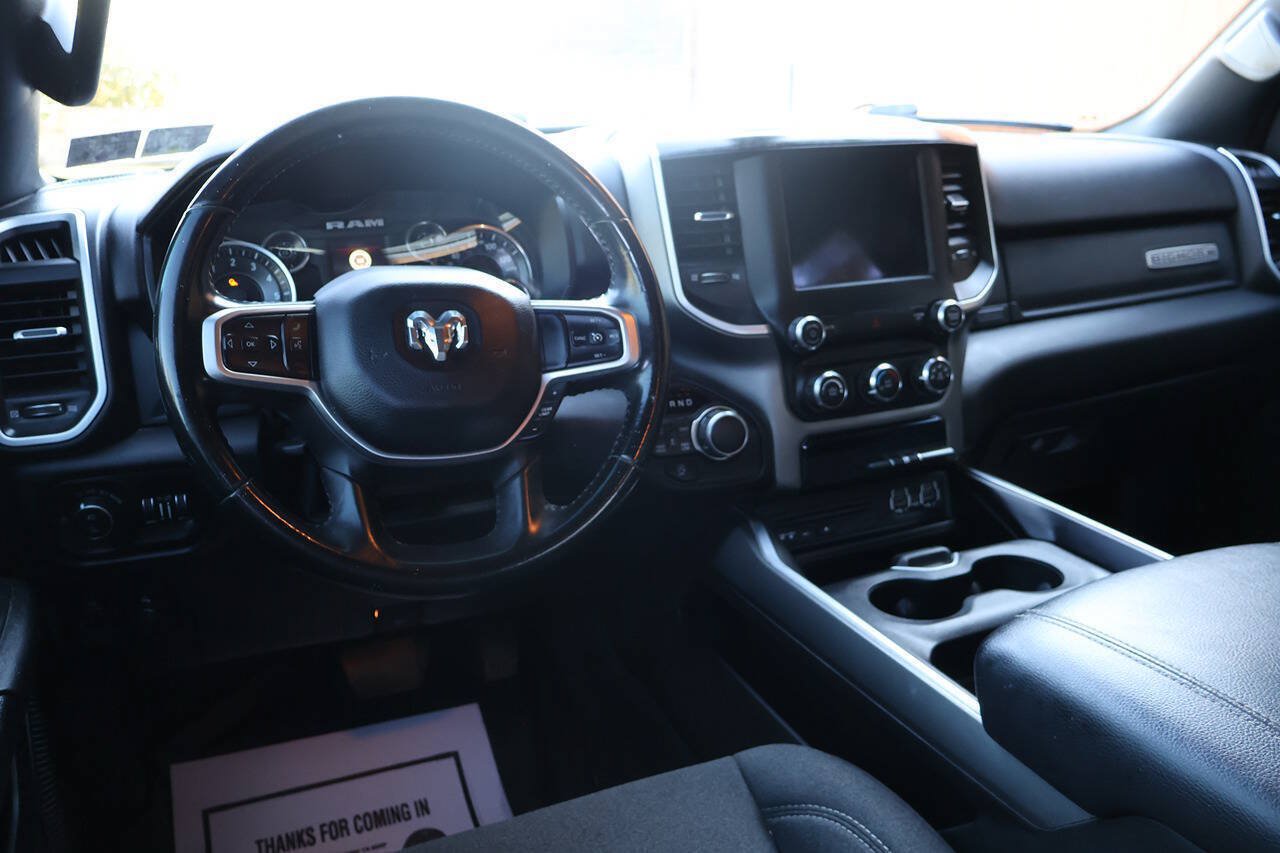 Used 2019 RAM 1500 Big Horn AWD/4WD image 17