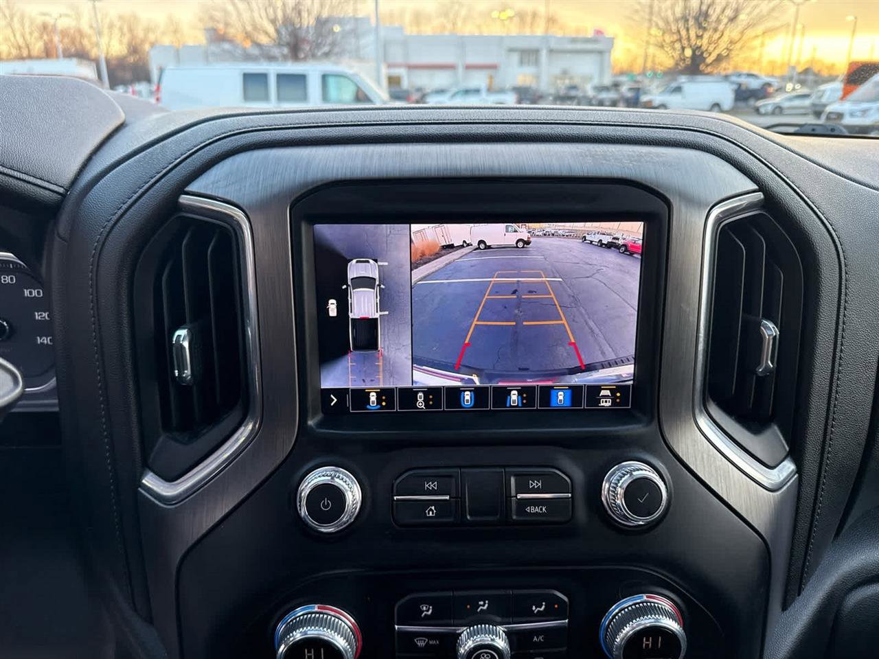 Used 2022 GMC Sierra 2500 Denali w/ Denali Ultimate Package AWD/4WD image 13