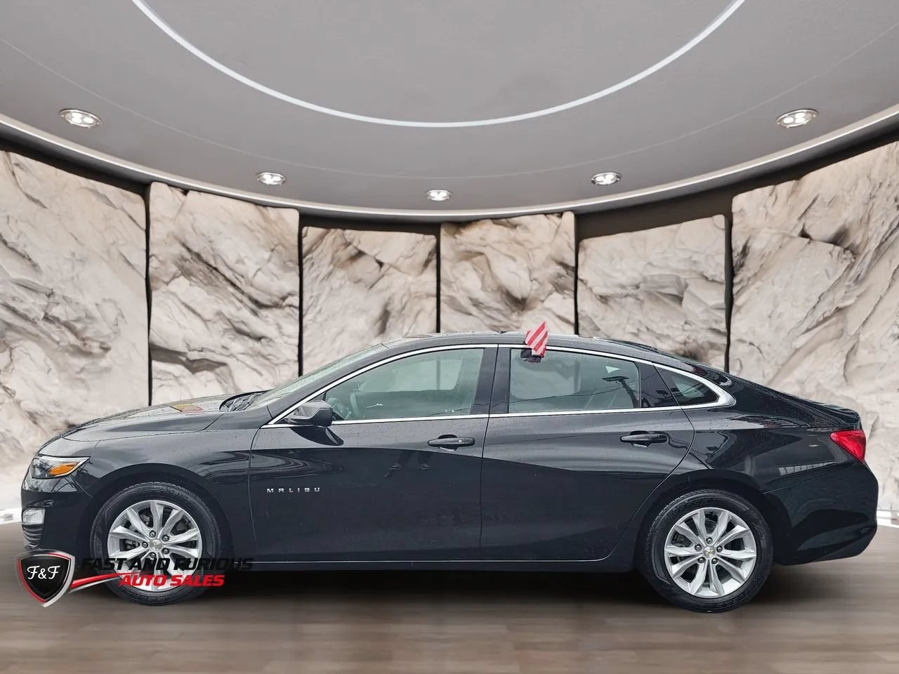 Used 2025 Chevrolet Malibu LT FWD image 4