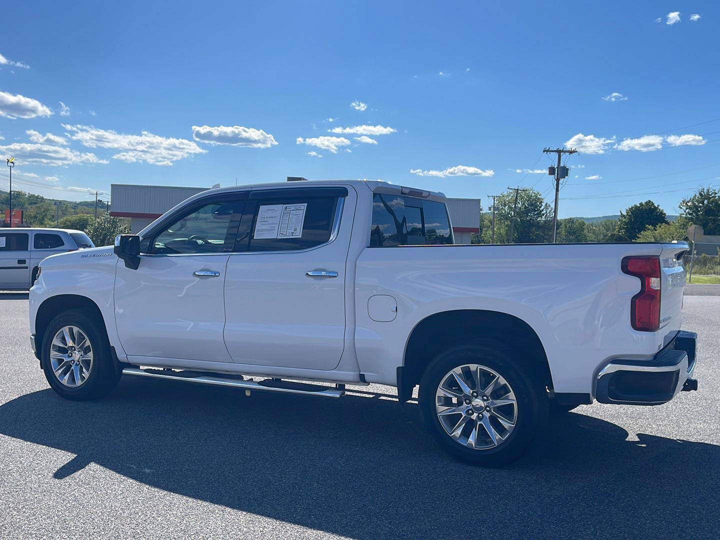 Used 2019 Chevrolet Silverado 1500 LTZ w/ LTZ Premium Package AWD/4WD image 5