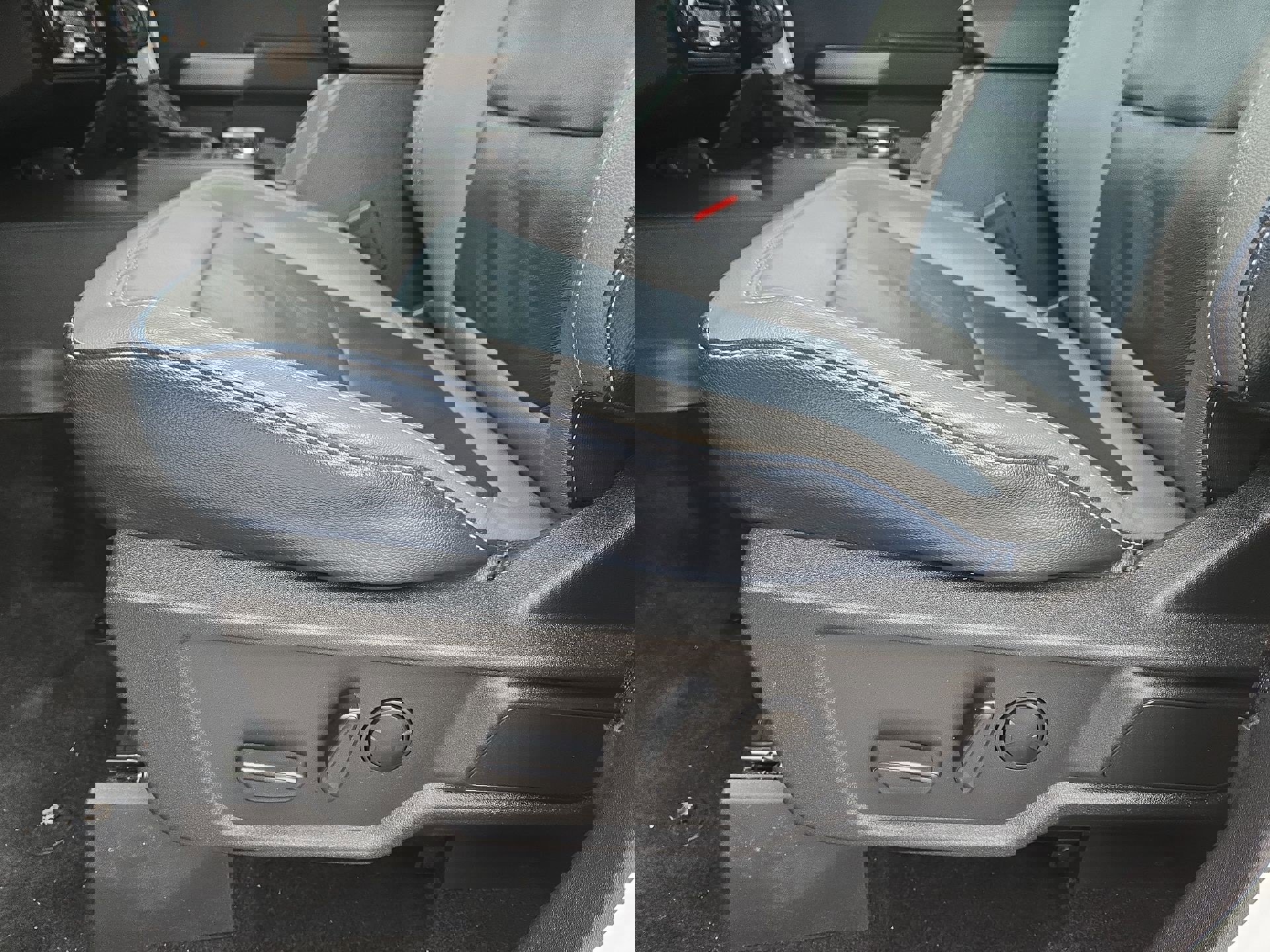 Used 2023 Ford Bronco Outer Banks image 17