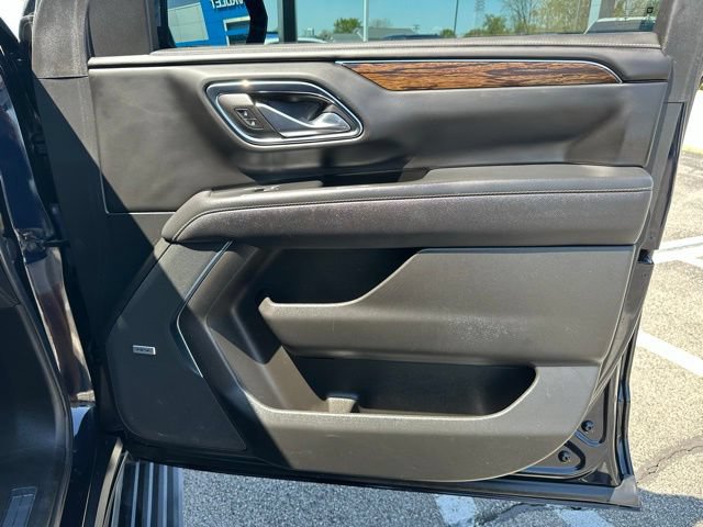 Used 2023 Chevrolet Tahoe Premier w/ Max Trailering Package AWD/4WD image 10