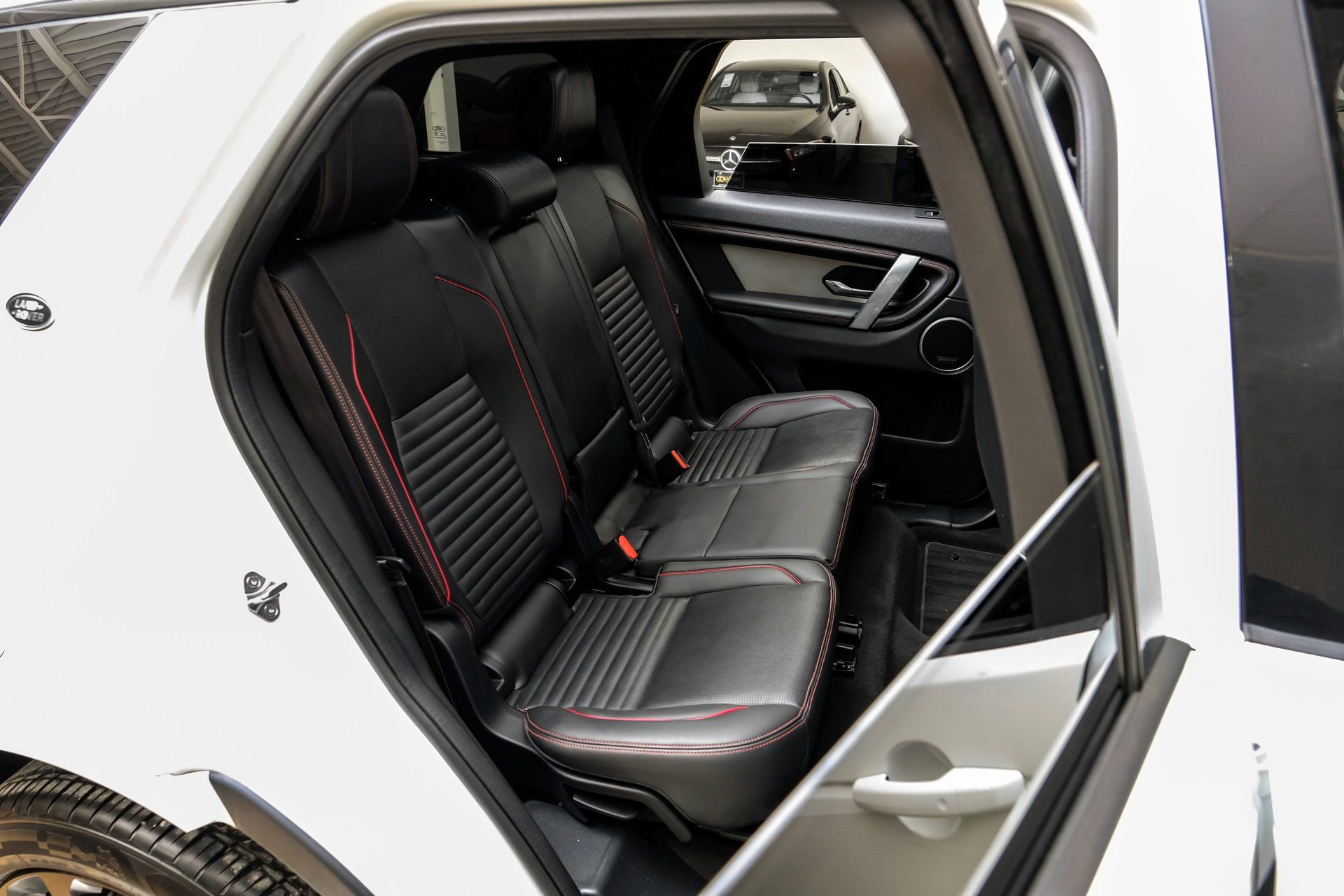 Used 2023 Land Rover Discovery Sport S R-Dynamic image 38