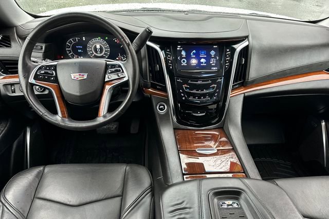 Used 2017 Cadillac Escalade Premium Luxury image 13