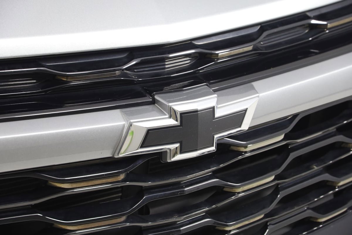 Used 2024 Chevrolet Trax ACTIV w/ Sunroof Package image 16