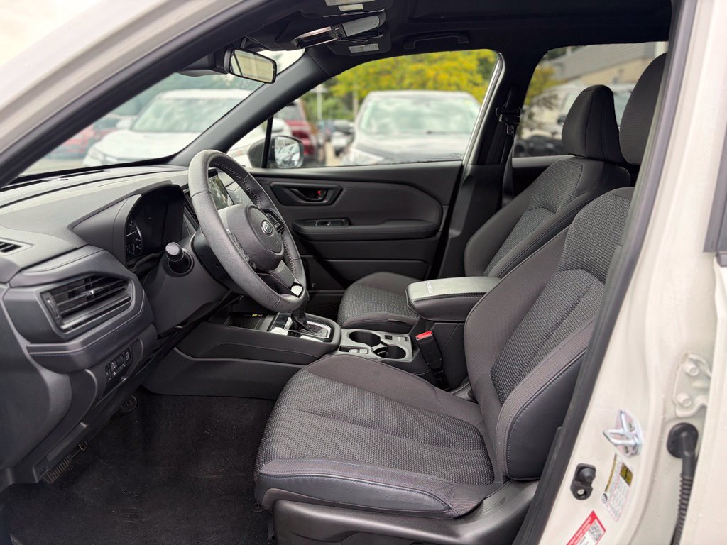 Used 2025 Subaru Forester Premium AWD/4WD image 22