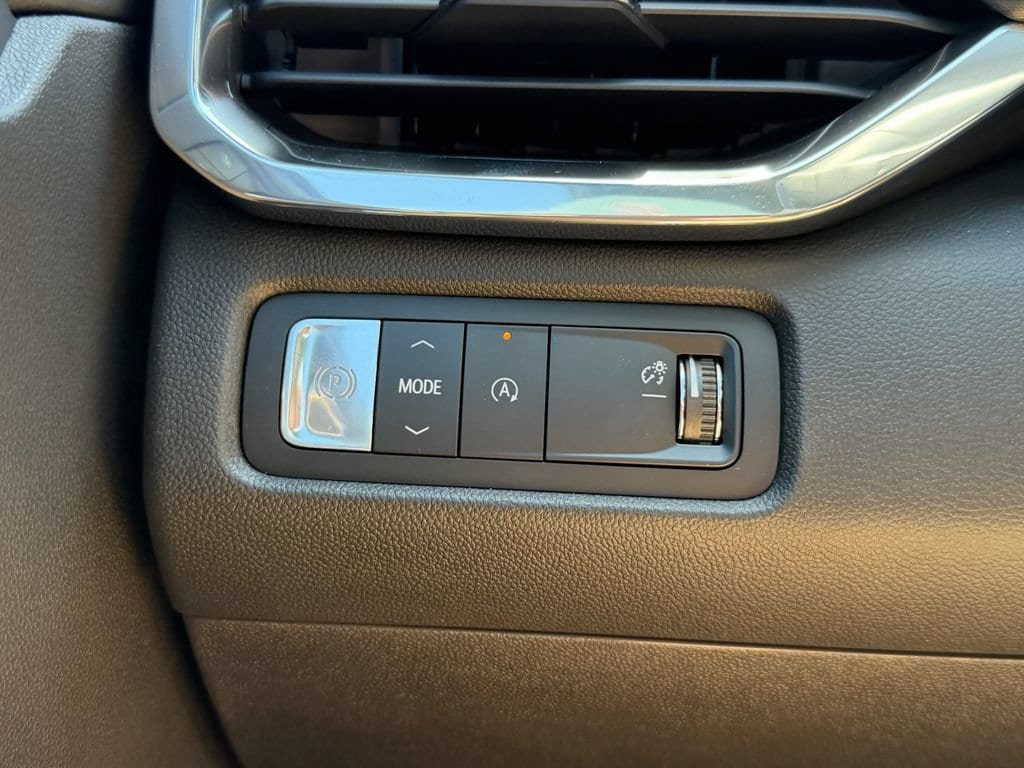 New 2026 GMC Acadia Elevation w/ Super Cruise Package FWD image 26