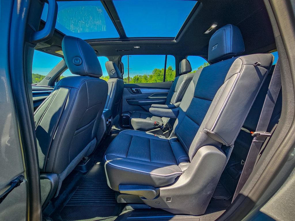 New 2026 Buick Enclave Sport Touring w/ Power Package AWD/4WD image 34