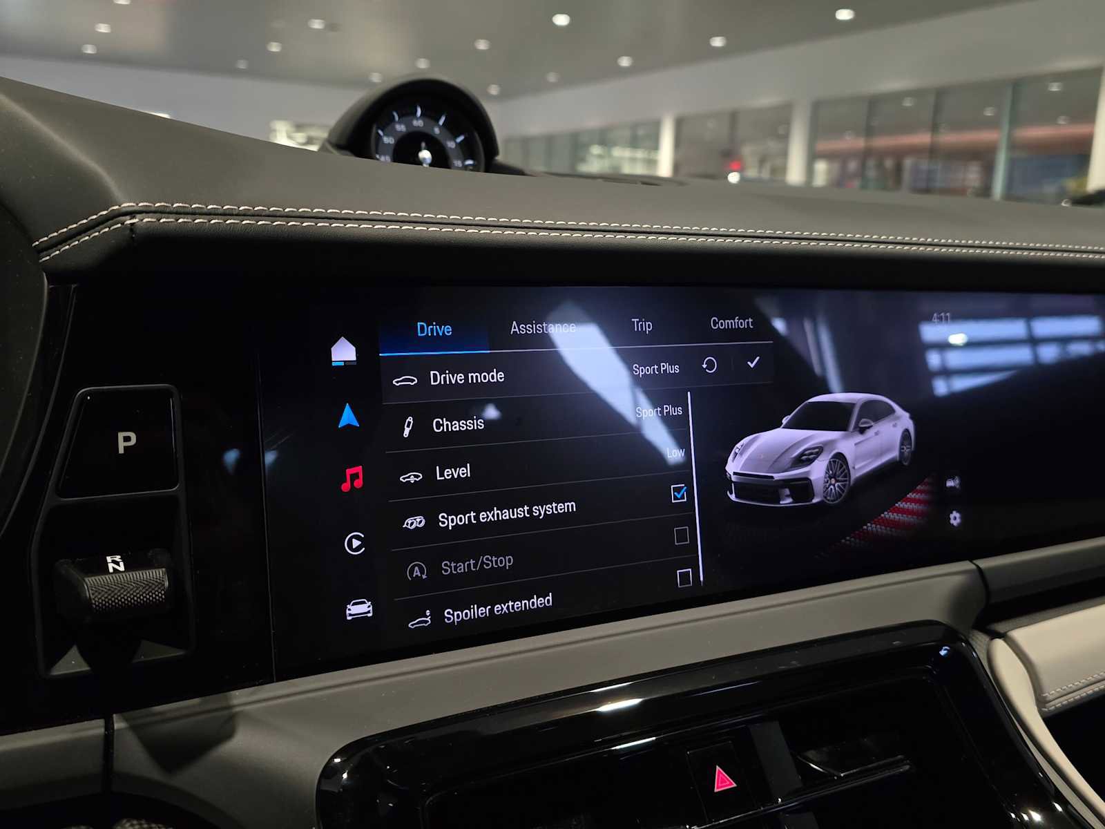 Used 2025 Porsche Panamera GTS image 37