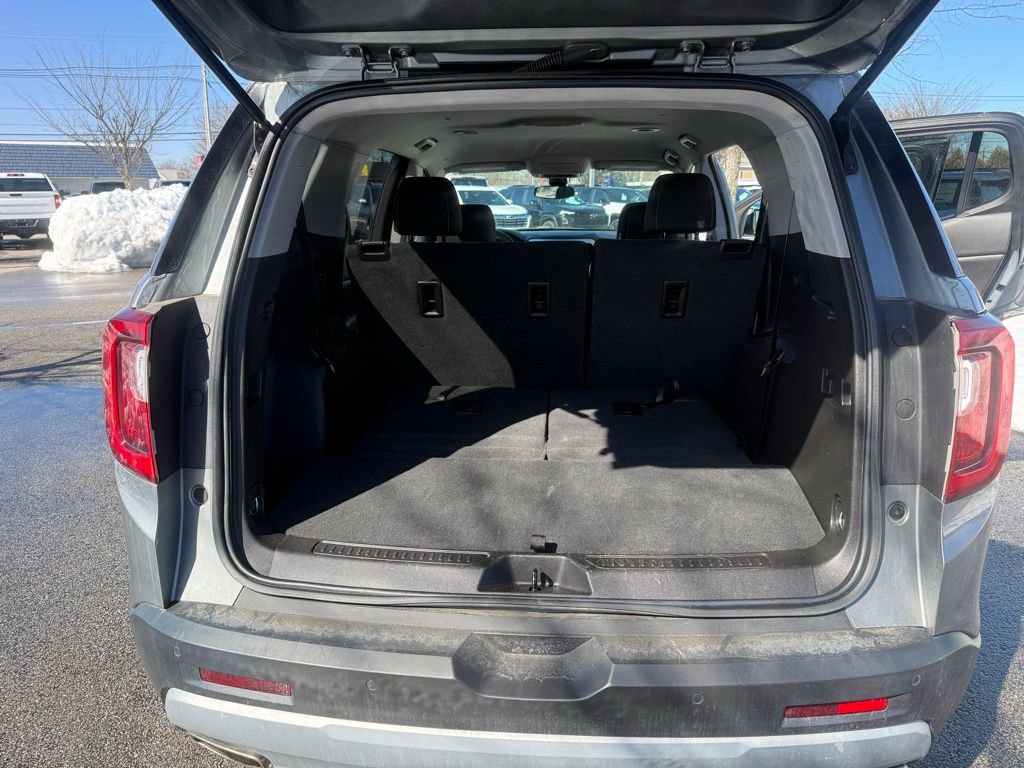 Used 2023 GMC Acadia SLE image 27