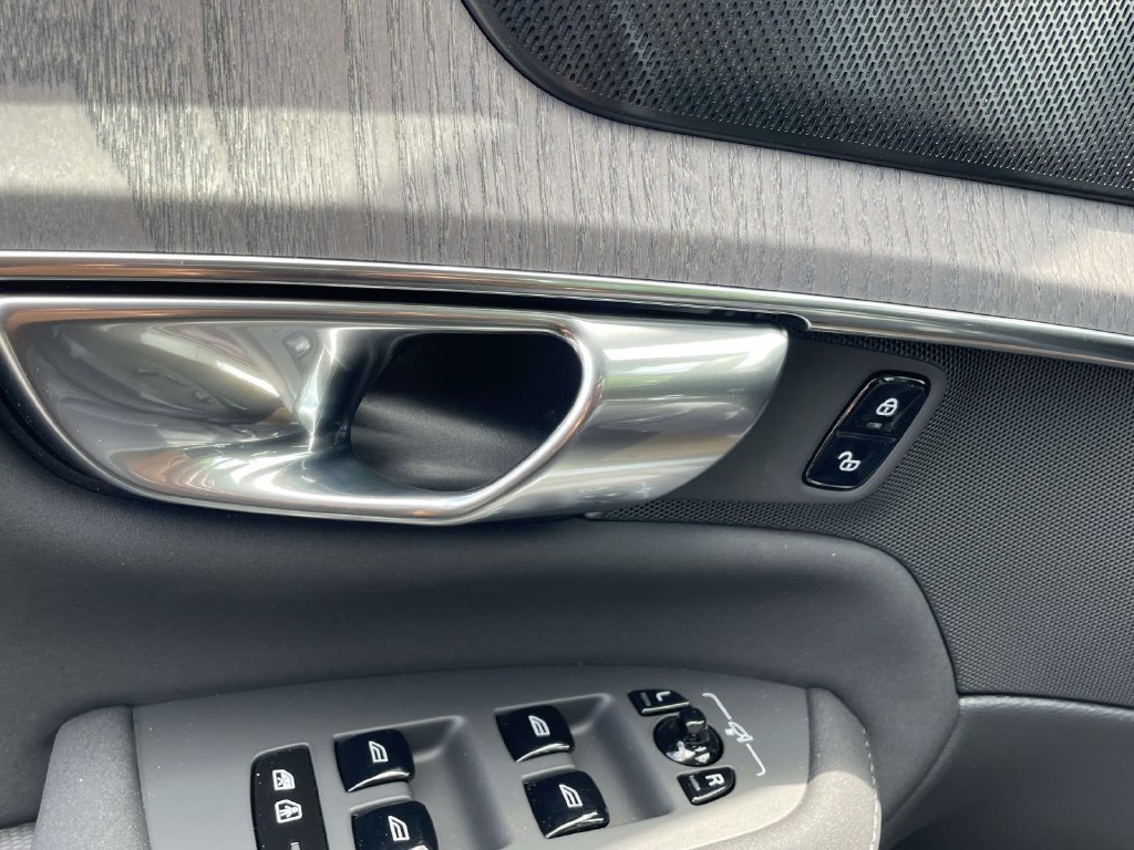 New 2026 Volvo XC90 B6 Ultra w/ Protection Package Premier AWD/4WD image 36