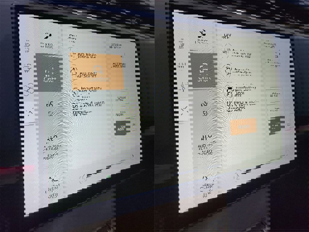 New 2024 Land Rover Range Rover SV image 37