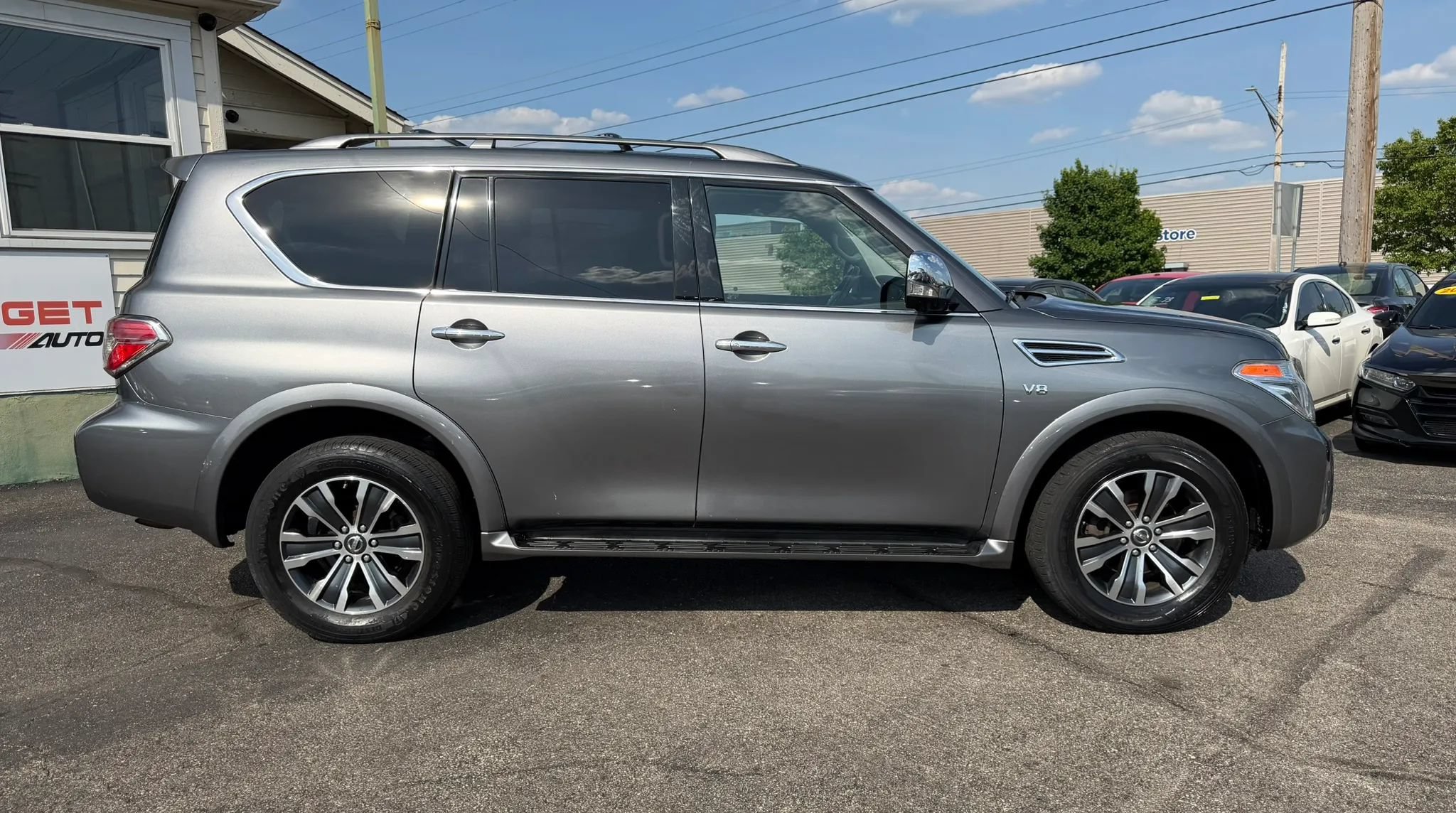 Used 2018 Nissan Armada SL w/ Moonroof Package AWD/4WD image 6