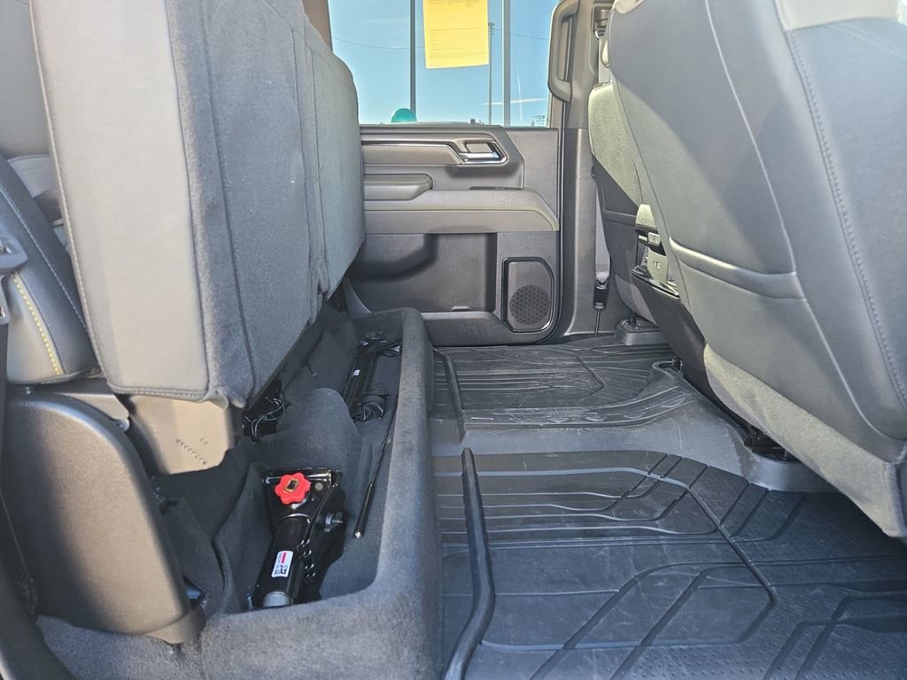 Used 2024 Chevrolet Silverado 2500 ZR2 w/ Technology Package image 19