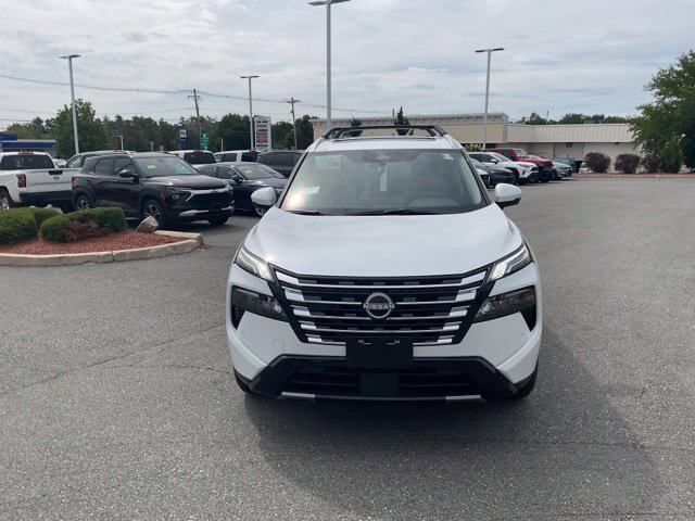 New 2026 Nissan Rogue Platinum AWD/4WD image 2
