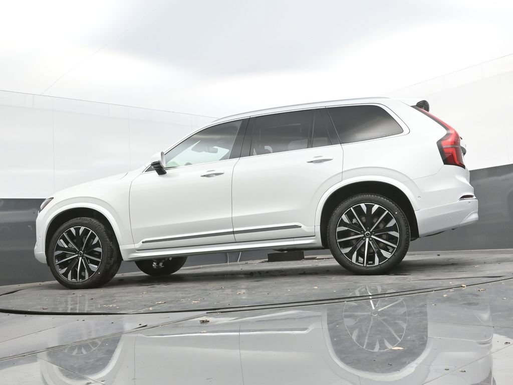 New 2026 Volvo XC90 B6 Ultra w/ Protection Package image 32