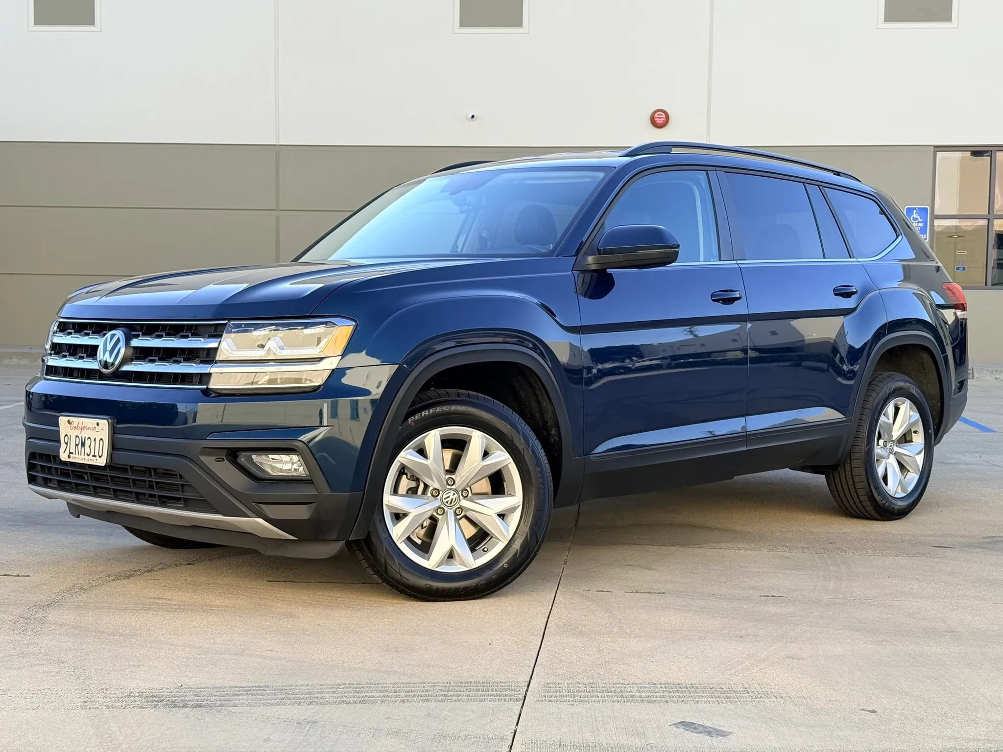 Used 2020 Volkswagen Atlas SE FWD image 1