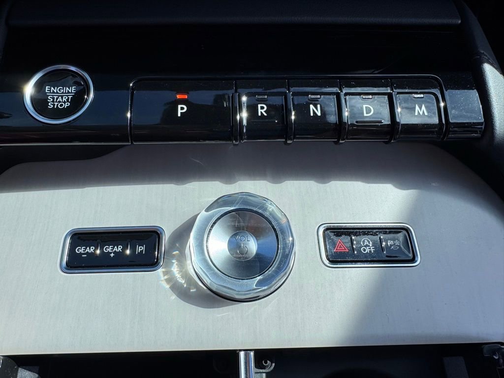 New 2026 Lincoln Navigator L Reserve AWD/4WD image 31