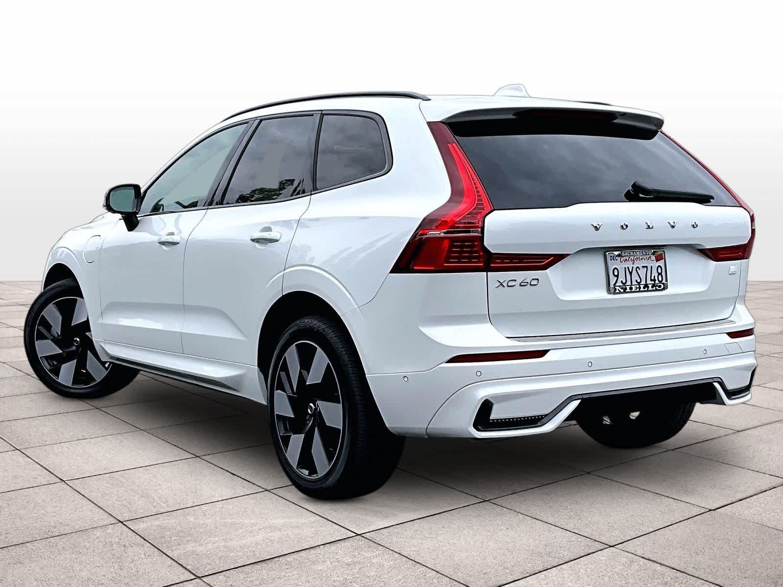 Used 2024 Volvo XC60 T8 Plus w/ Protection Package Premier AWD/4WD image 15