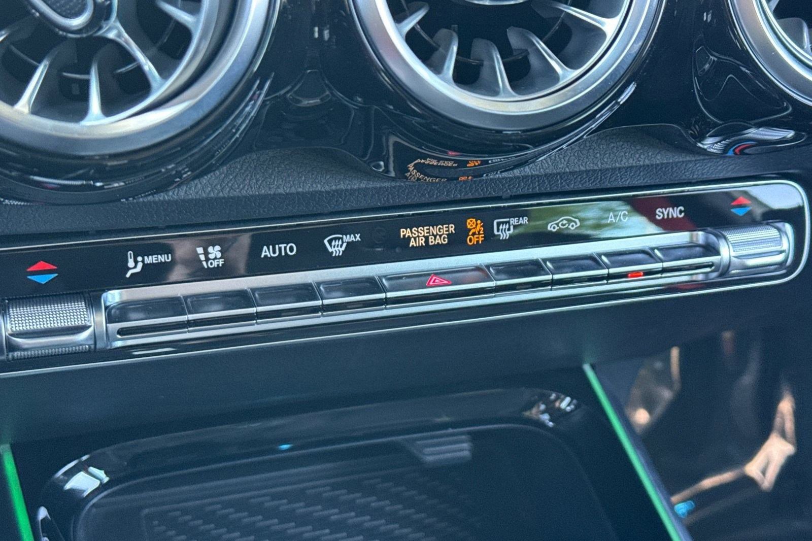 Used 2025 Mercedes-Benz GLB 35 AMG 4MATIC image 15