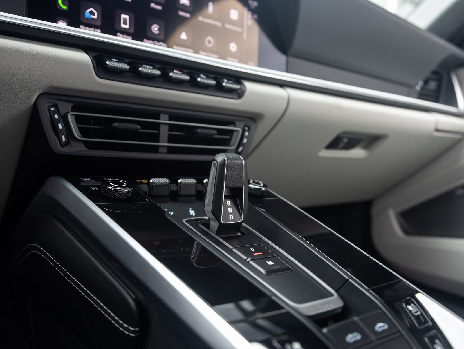 Certified 2024 Porsche 911 Turbo S image 29