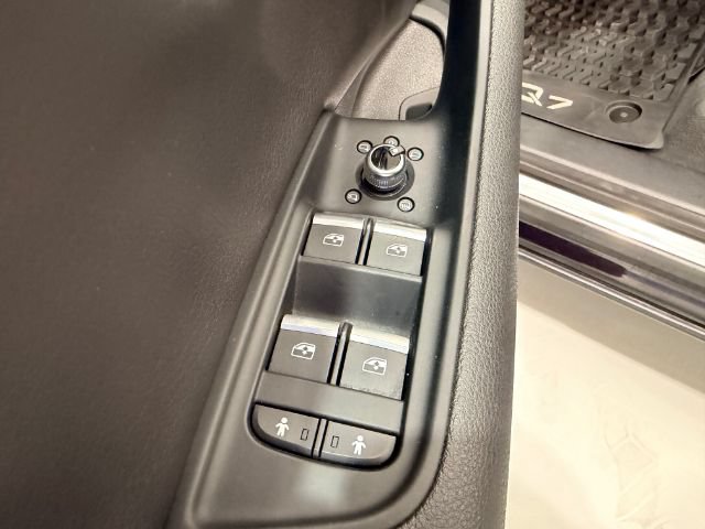 Used 2018 Audi Q7 3.0T Premium Plus w/ Premium Plus Package AWD/4WD image 27