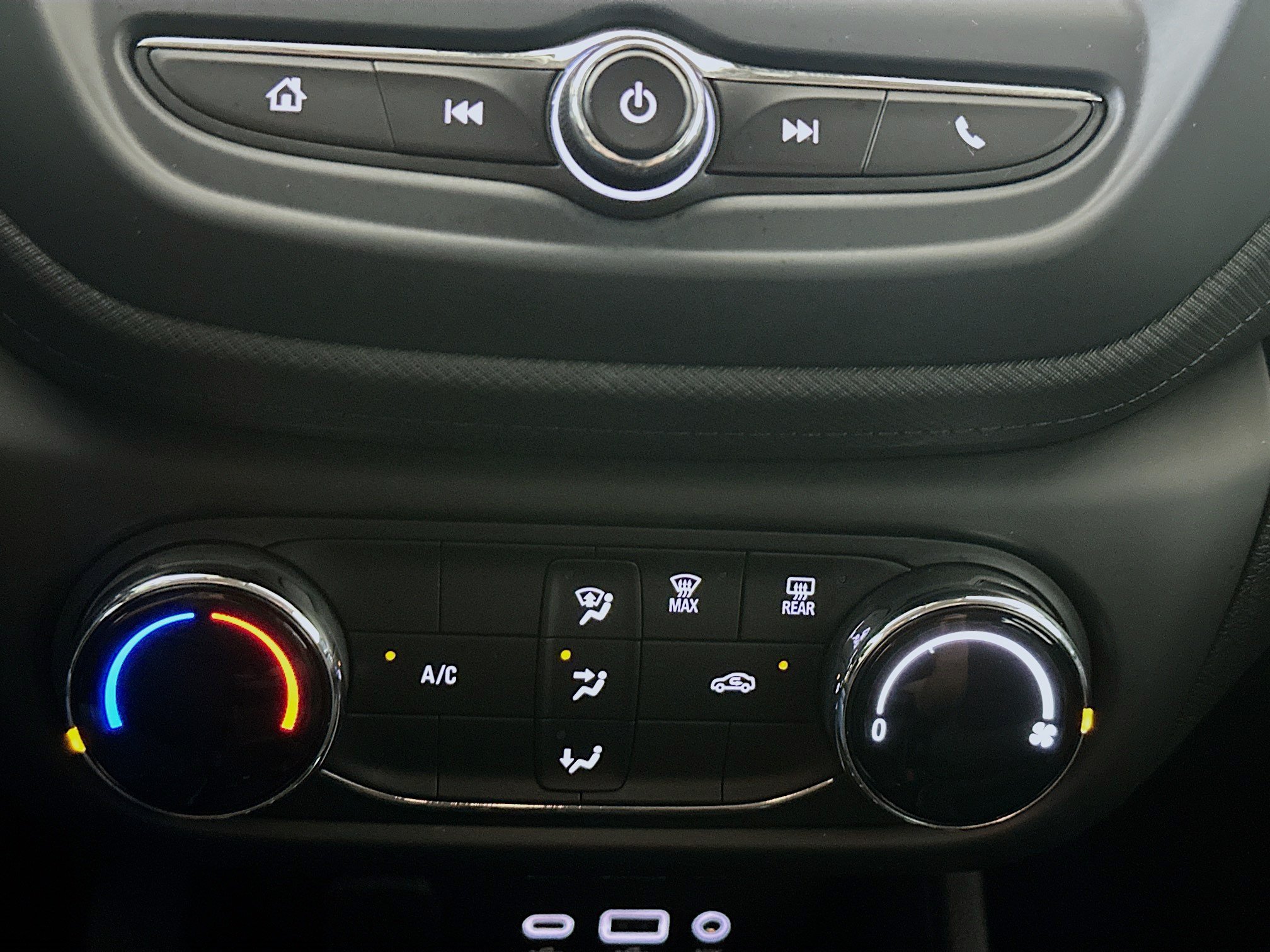 Used 2023 Chevrolet TrailBlazer LS FWD image 24