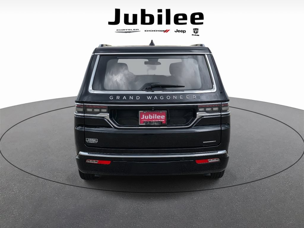 Used 2024 Jeep Grand Wagoneer Series III w/ Flexible Seating Group AWD/4WD image 3